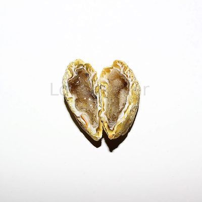 Geoodipaar ahhaadist keskmine (~2-3*4-6 cm)