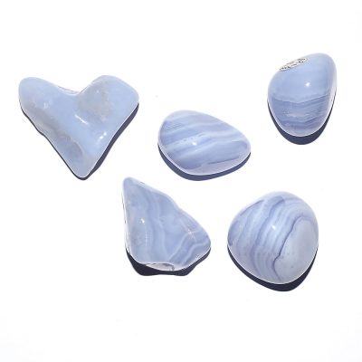 Kaltsedon sinine lihvitud väike