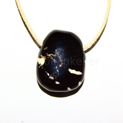 Oonüks ripats (~2,2*2,8 cm)