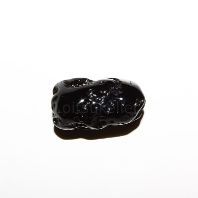 Tai tektiit lihvitud väiksem (~0,8*1,5 cm)
