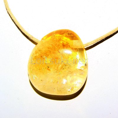 Tsitriin ripats (~2,6*3,2 cm)