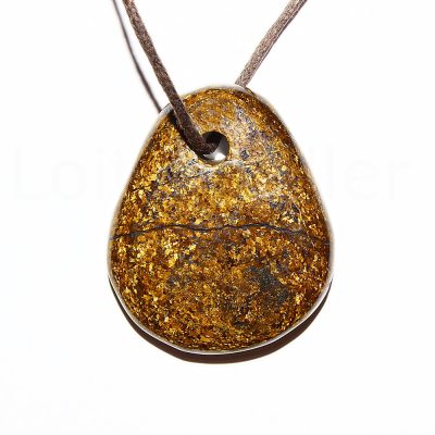 Bronsiit ripats lapik (~2,6*3,2 cm)