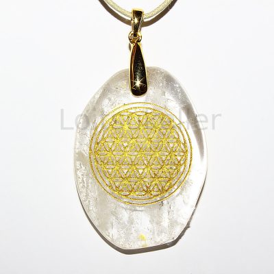 Mäekristall elulill ripats (~3*3 cm)