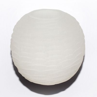 Väike seleniidist küünlajalg "Lumepall" triibuline (~6cm)